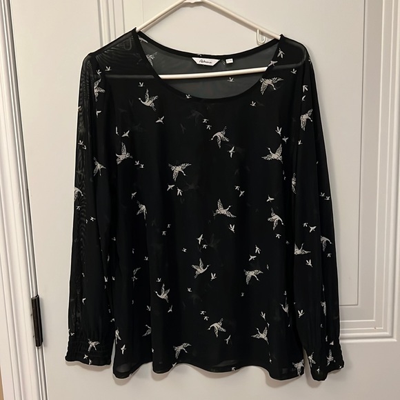 Sheer flying cranes top 😍 - Picture 1 of 6